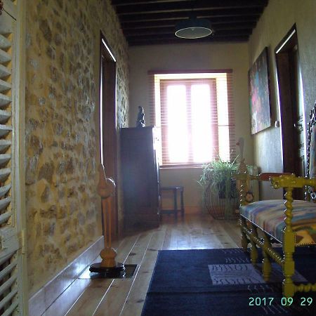 Bed and Breakfast La Fontaine Saint-Georges-en-Couzan Екстер'єр фото