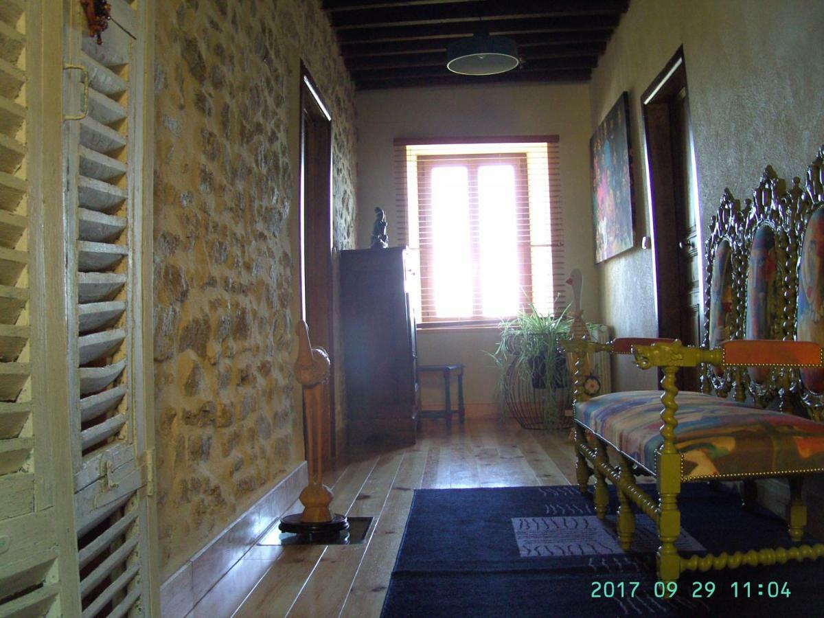 Bed and Breakfast La Fontaine Saint-Georges-en-Couzan Екстер'єр фото